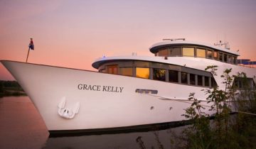 Zicht op het schip de Grace Kelly feestlocatie in Rotterdam.