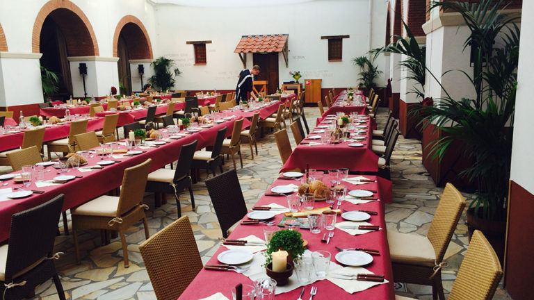 Dineer in Romeinse sferen bij feestlocatie Archeon in Alphen aan den Rijn.