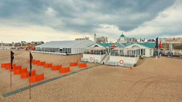 Feestlocatie Beachclub O in Noordwijk aan Zee vanaf het strand.