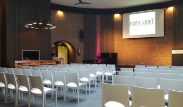Organiseer je personeelsfeest met presentatie bij Fort Lent feestlocatie Lent Nijmegen.