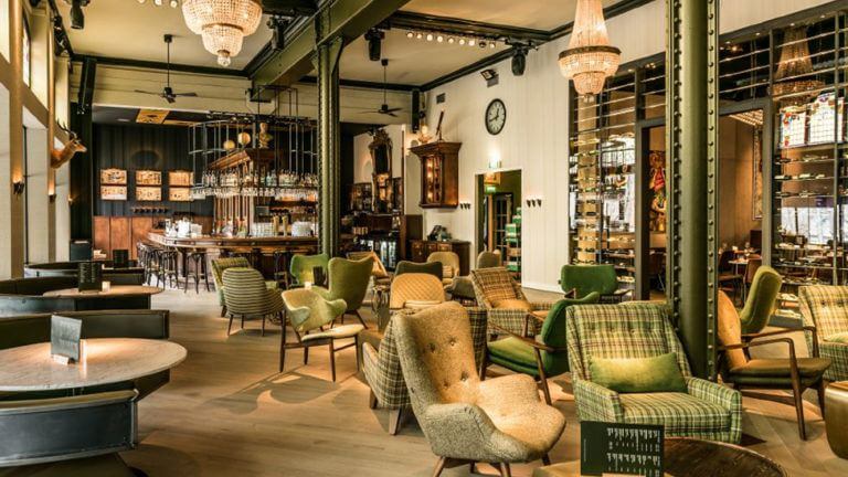 Interieur van De Kroon feestlocatie Amsterdam.